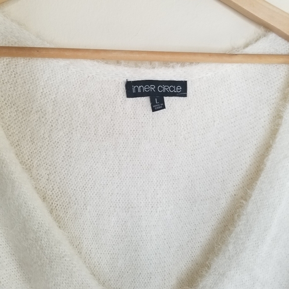 INNER CIRCLE NWOT Crossfront Wrap Fuzzy Sweater - Picture 9 of 9